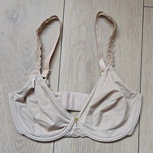 Elegant Lace Trim Beige Bra